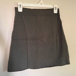 Free people skirt, dark sagey green, stretchy and like new!